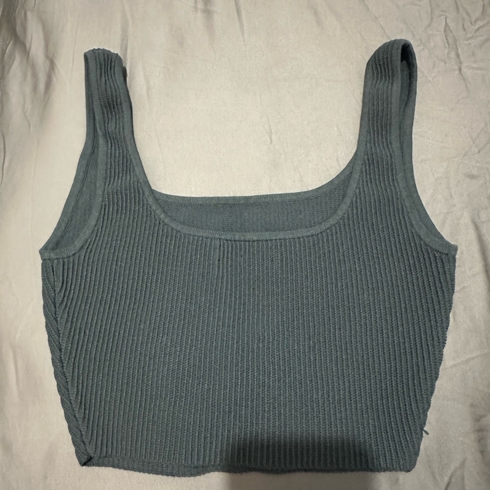 Aritzia Babaton  Sculpt knit square tank top - Picture 6 of 9